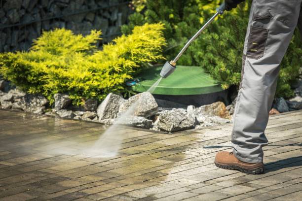 Best Pool Deck Cleaning  in Banning, CA